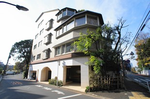Exterior of Nanbuzaka Compound