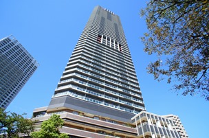 Exterior of Kachidoki View Tower