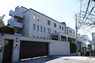 Nishiazabu Manor House