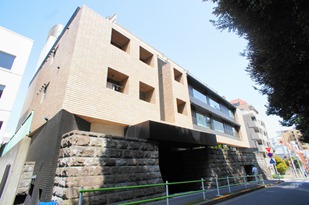 Exterior of Court Mita