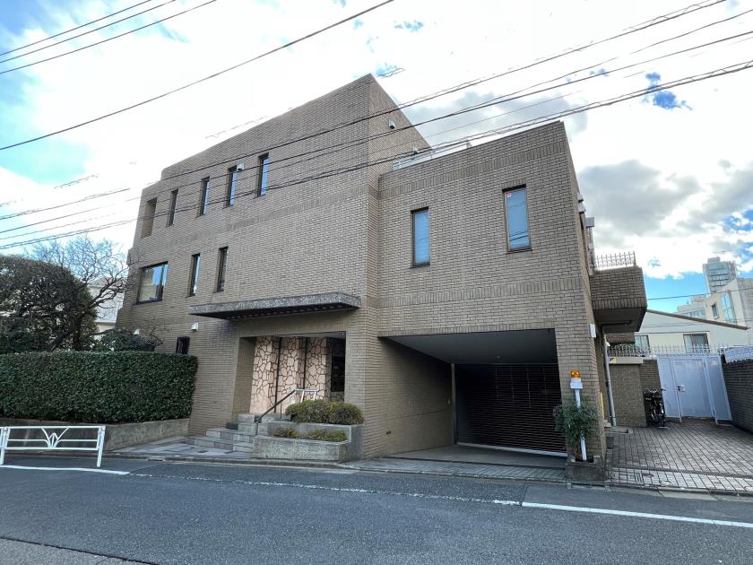 Shoto Daiichi House Luxury Apartment for Rent in Shibuyaku, Tokyo