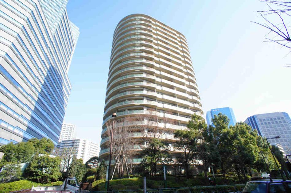 Gate City Osaki South Park Tower Luxury Apartment for Rent in