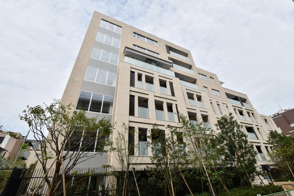 The Parkhouse Gran Minamiaoyama 5chome Luxury Apartment for Rent in