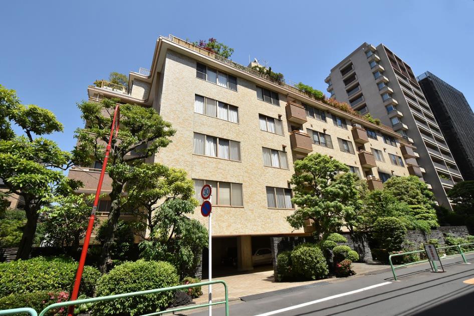 Homat East Luxury Apartment for Rent in Chiyodaku, Tokyo PLAZA HOMES