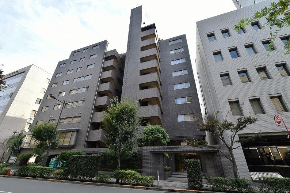 Grand Maison Rokubancho Luxury Apartment for Rent in Chiyodaku