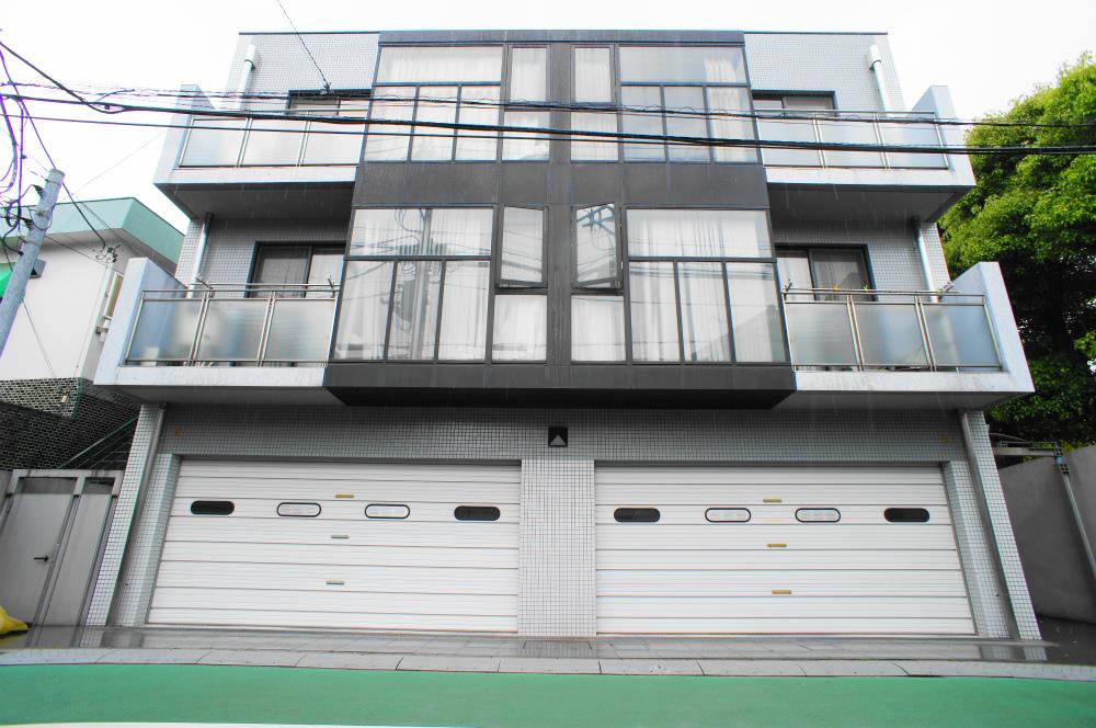 Maison dor Blanc Luxury Apartment for Rent in Minatoku, Tokyo