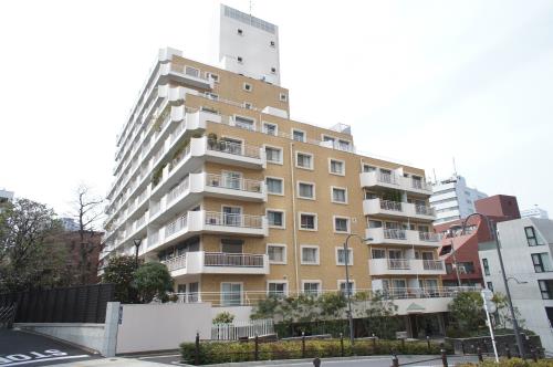 Exterior of Akasaka Park House