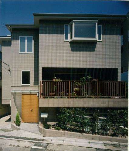Exterior of Hiroo House