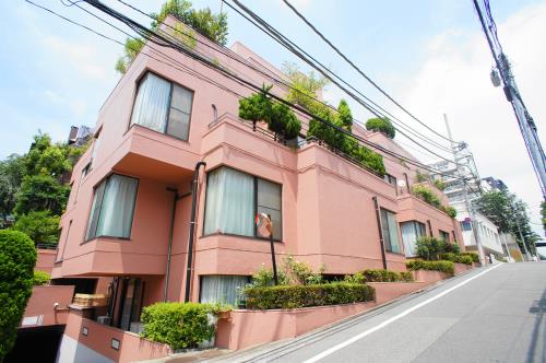 Exterior of Odakyu Meguro-mita mansion