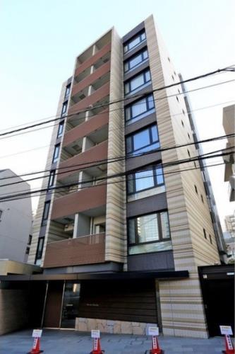 Exterior of Reveur Akasaka