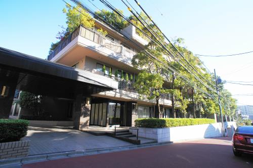 Exterior of Domus Minami-Azabu