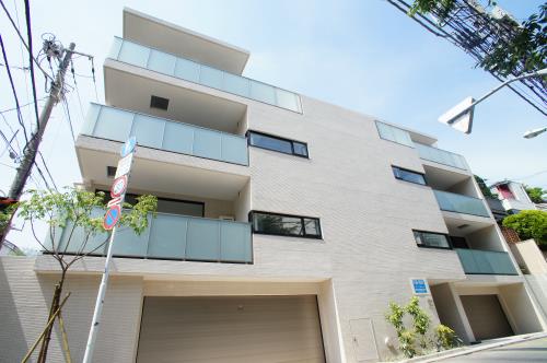 Exterior of hiroo THE VILLA