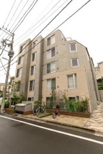 Exterior of Joyous Gard Yoyogi