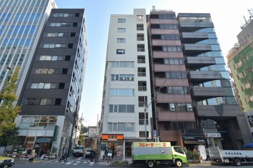 Exterior of Toranomon KT Building