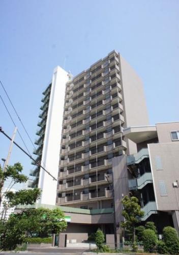 Exterior of Isle Side Terrace