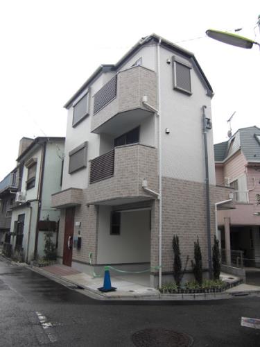 Exterior of Ikejiri 3-chome House