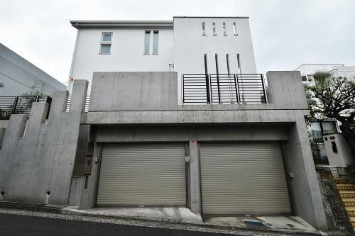 Exterior of Honmoku Manzaka KI