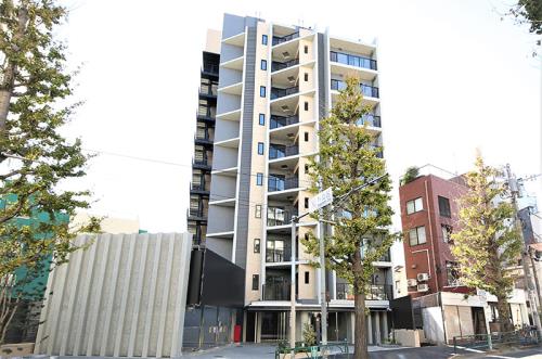 Exterior of Dimus Hounancho