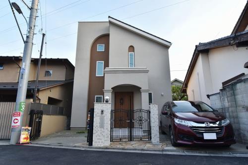 Exterior of Eifuku2-chome House