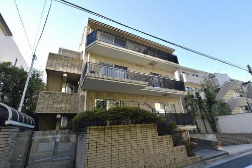 Exterior of Villa Nishi-azabu
