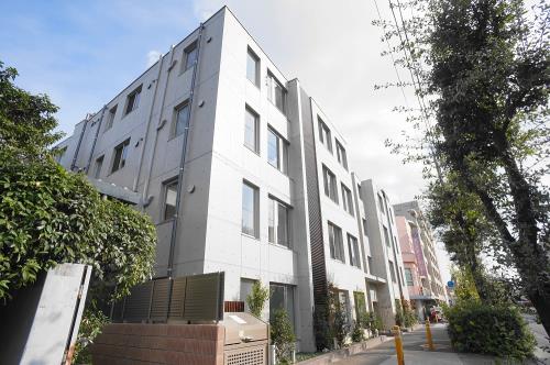 Exterior of GRAN PASEO 碑文谷