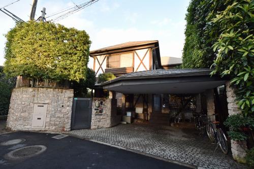 Exterior of Denenchofu 1-chome House