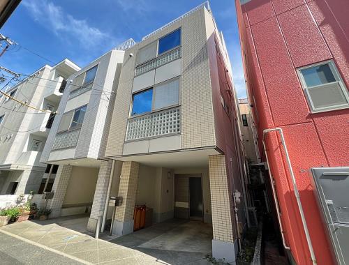 Exterior of 恵比寿2丁目貸家