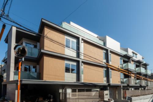 Exterior of Preferred Senzoku