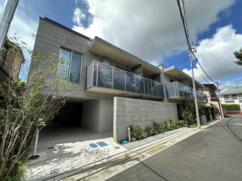 Exterior of Reframe5学芸大学
