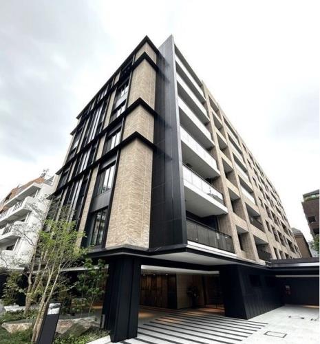 Exterior of The Park House Chiyoda Rokubancho