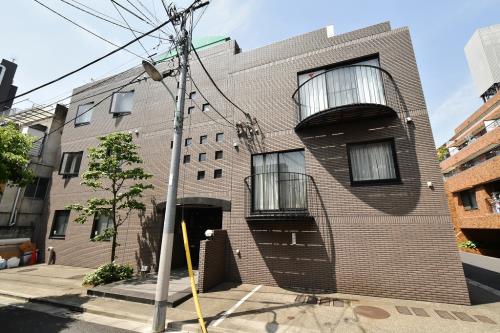 Exterior of Joan Minamiazabu