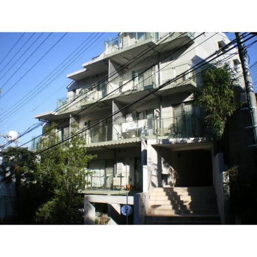 Exterior of Grace Chojamaru