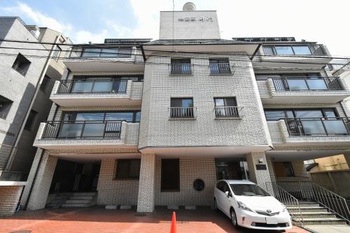 Exterior of Jingumae Imon
