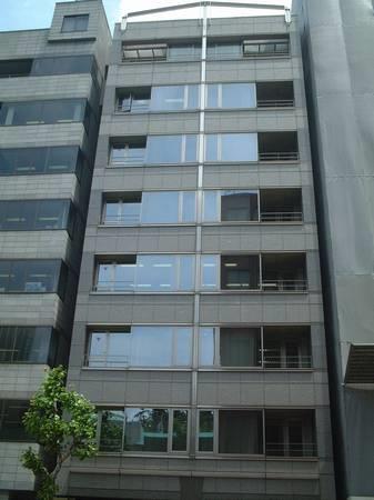 Exterior of Toranomon Suzuki Building