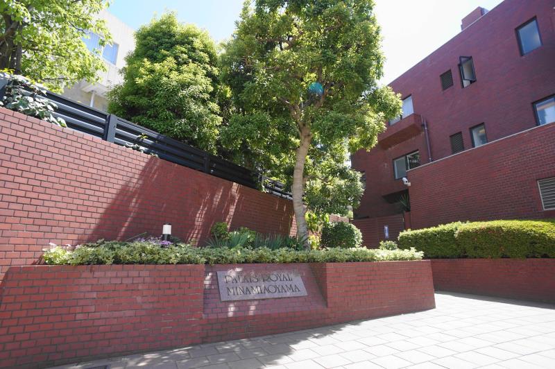 Pale Royal Minami-aoyama