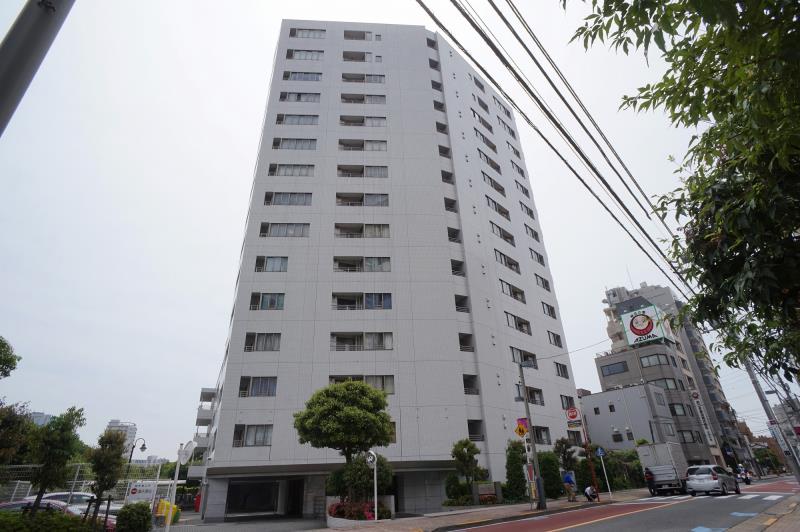 Takanawa City House