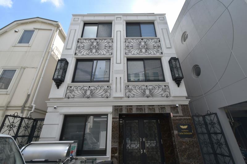 Residence Caritas Daikanyama