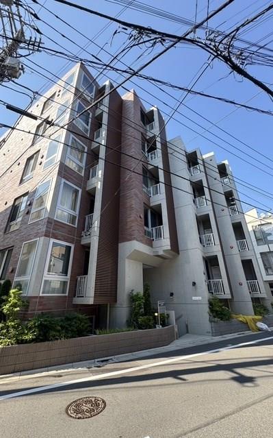 Artessimo Courbe (BRICK RESIDENCE MEGUROHONCHO)