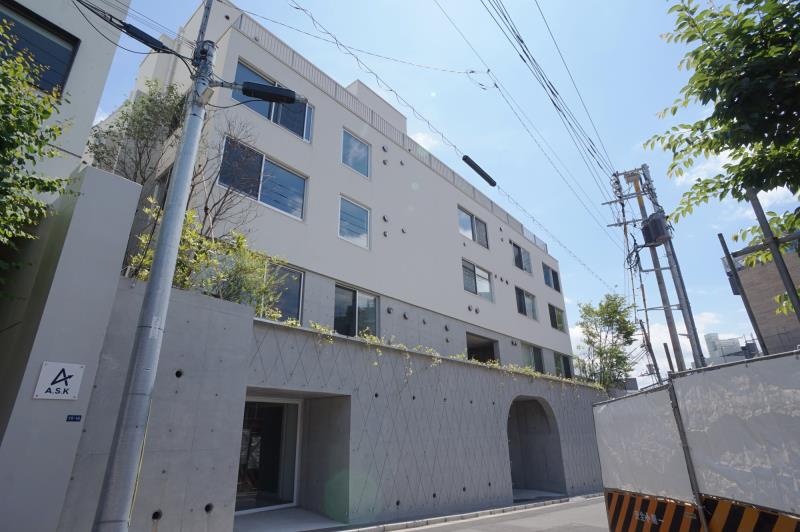 Jingumae Mansion
