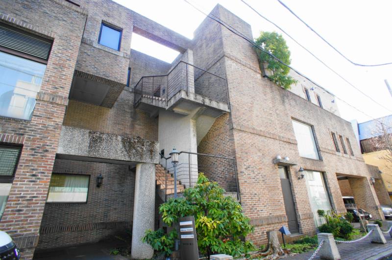 クレセントヒルズ南青山
