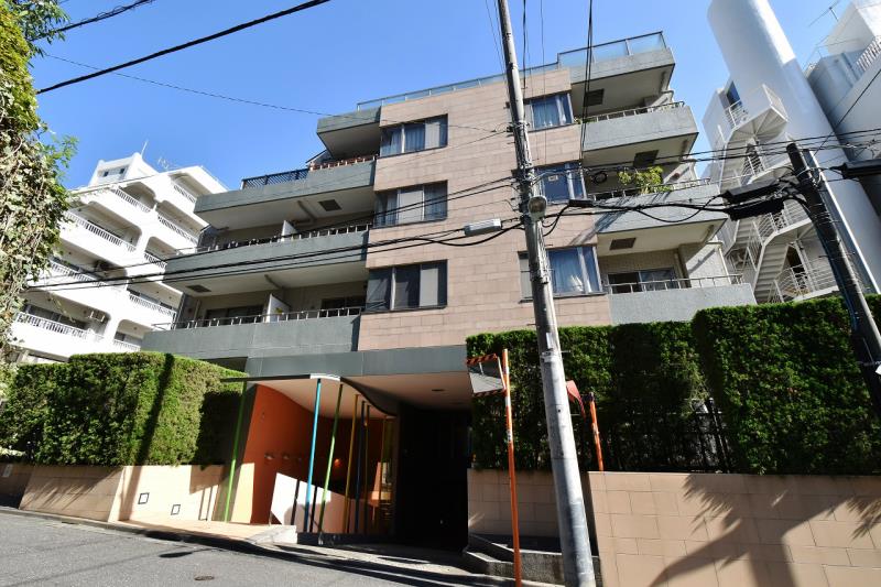 Tokyu Doel Ars Jingumae