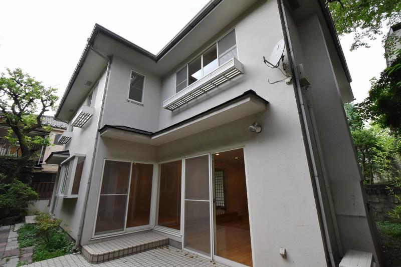 Sakuragaoka Rent House