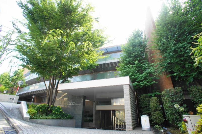 Exterior of La Tour Yoyogi-Uehara 3F
