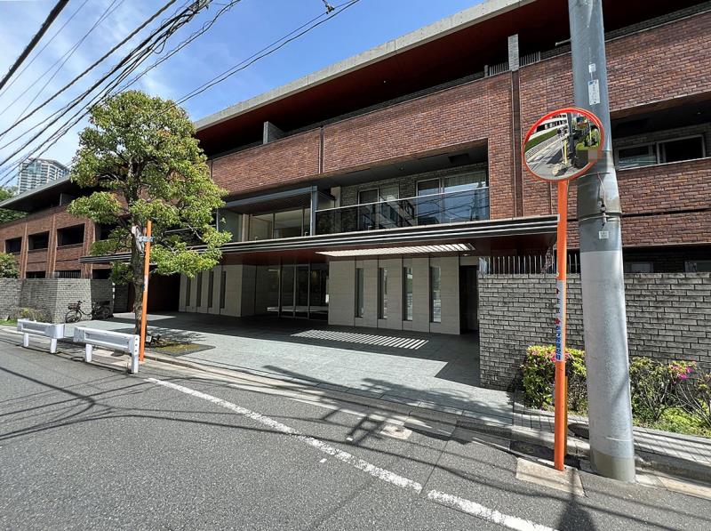 麻布第一マンションズ 7F の外観写真
