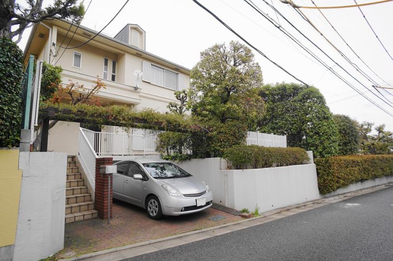 Exterior of Garden Hills Daizawa Annex A