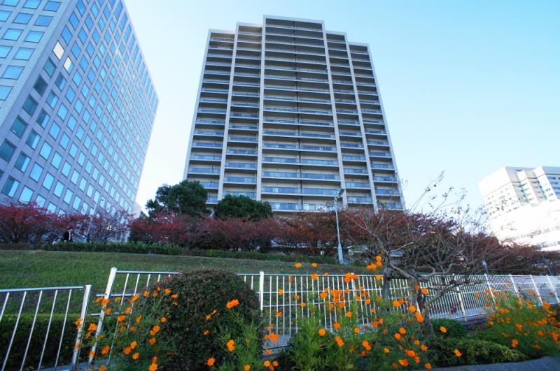 Exterior of Sumida Riverside Tower 21F