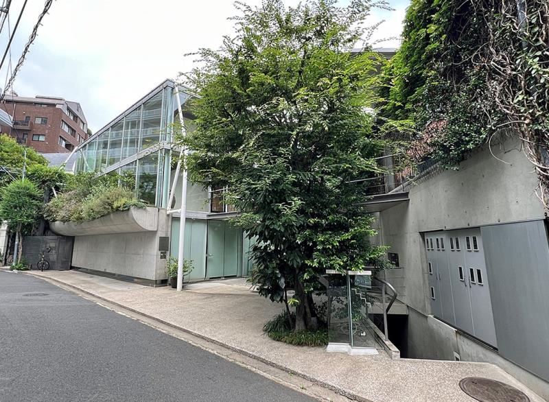 Exterior of TOGO House 3F