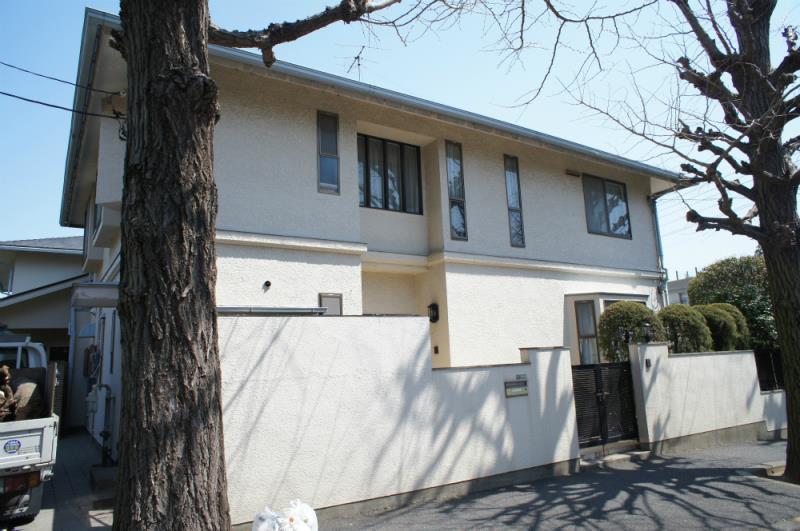 Exterior of Denen Residence A