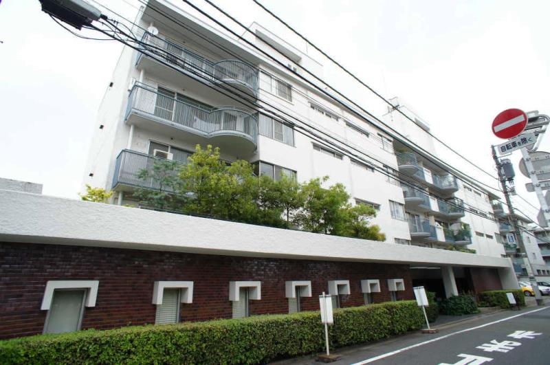 南青山アパートメンツ 3F の外観写真