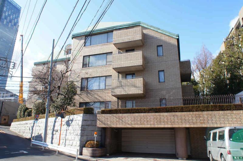 赤坂氷川町パークマンション 1F の外観写真